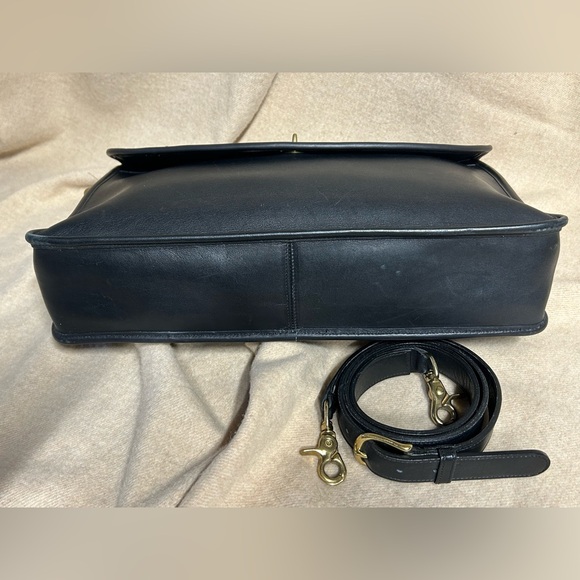 Coach - Vintage Lexington Briefcase - Picture 10 of 15